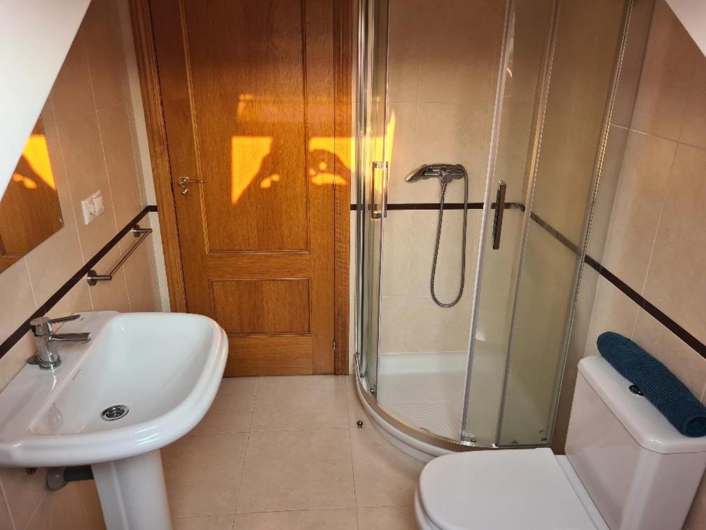 Apartamentos Gallaecia Val do Dubra Ngoại thất bức ảnh